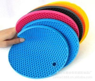 【硅胶防滑垫厂价批发 蜂窝餐具垫订做 圆形硅胶隔热垫生产加工】价格,厂家,图片,餐垫、杯垫,东莞市高埗俊凯塑胶制品厂-